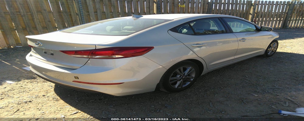 5NPD84LF5JH358846 2018 HYUNDAI ELANTRA photo no. 4