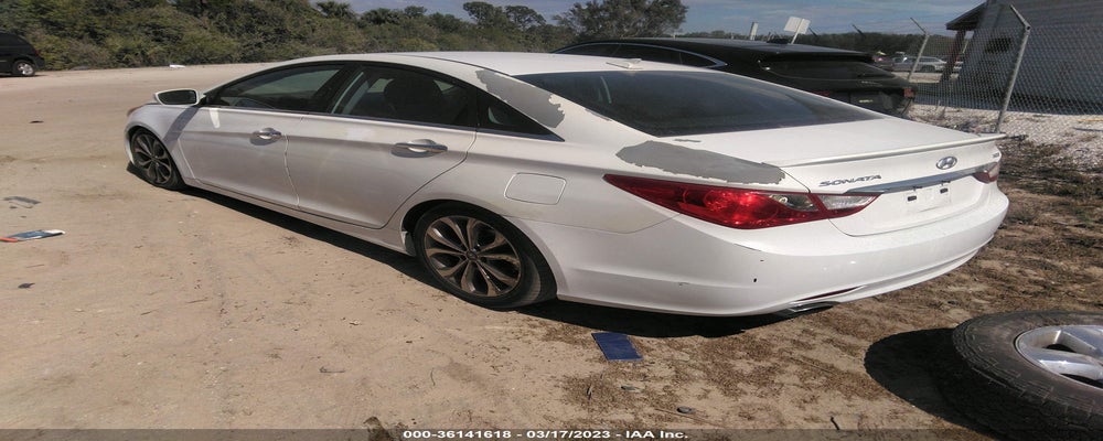5NPEC4AB7DH752405 2013 HYUNDAI SONATA photo no. 3