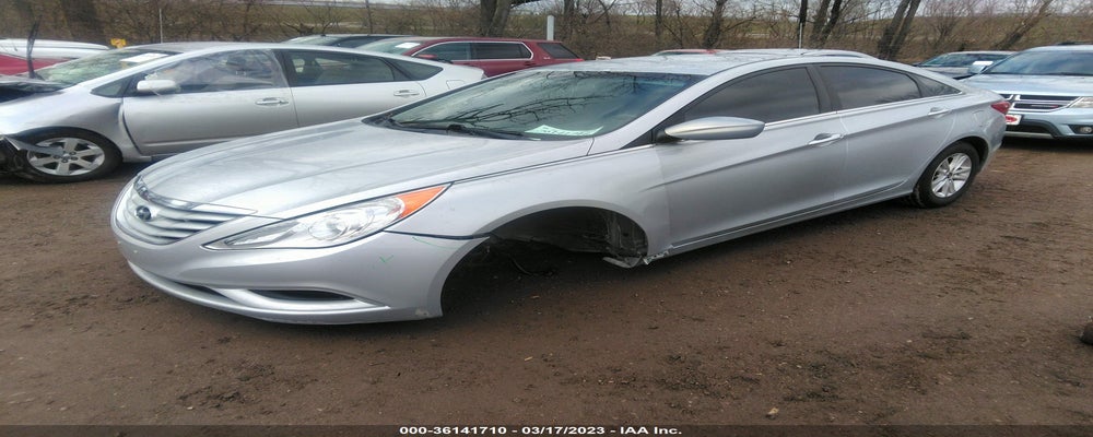 5NPEB4AC3CH359432 2012 HYUNDAI SONATA photo no. 2