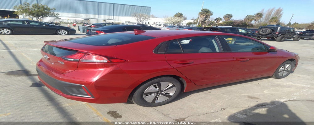 KMHC65LC9MU261538 2021 HYUNDAI IONIQ HYBRID photo no. 4
