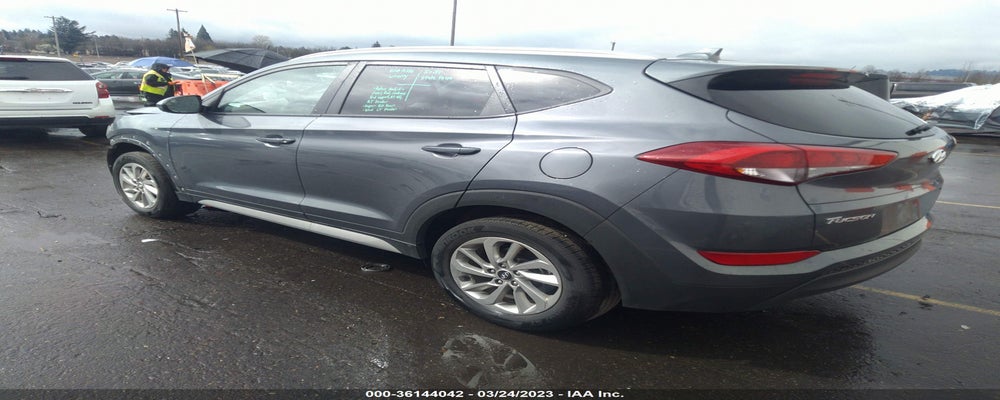 KM8J33A47JU679415 2018 HYUNDAI TUCSON photo no. 3