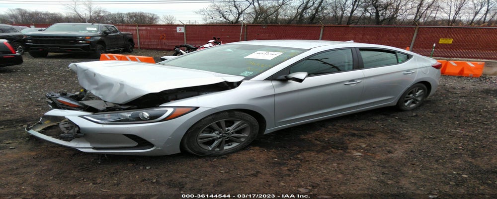 5NPD84LF5JH374125 2018 HYUNDAI ELANTRA photo no. 2