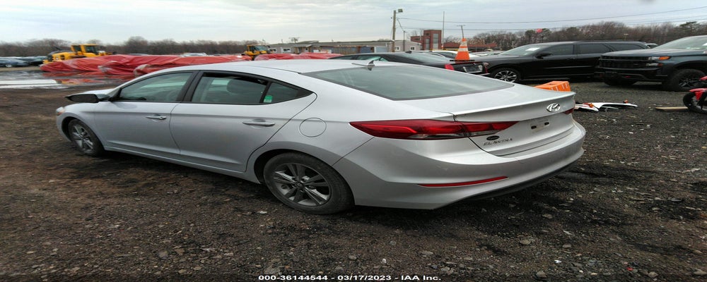 5NPD84LF5JH374125 2018 HYUNDAI ELANTRA photo no. 3