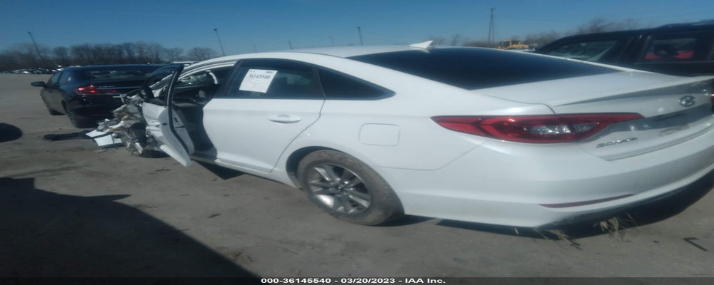 5NPE24AF0FH062438 2015 HYUNDAI SONATA photo no. 3