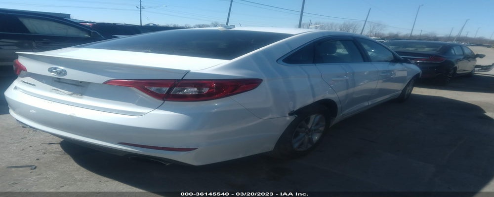 5NPE24AF0FH062438 2015 HYUNDAI SONATA photo no. 4