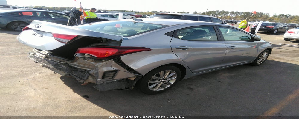 5NPDH4AE3GH746855 2016 HYUNDAI ELANTRA photo no. 4