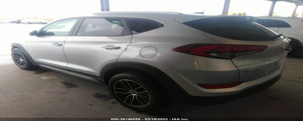 KM8J33A40HU592773 2017 HYUNDAI TUCSON photo no. 3