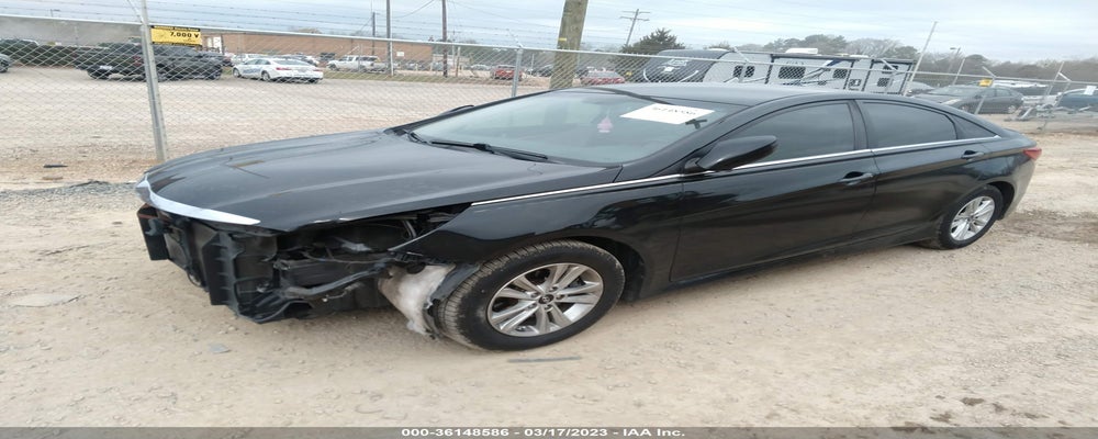 5NPEB4AC2EH944781 2014 HYUNDAI SONATA photo no. 2