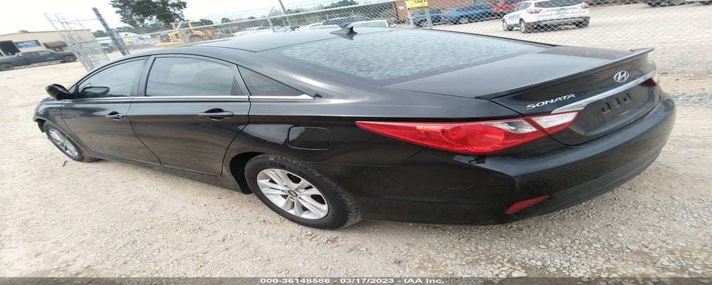 5NPEB4AC2EH944781 2014 HYUNDAI SONATA photo no. 3