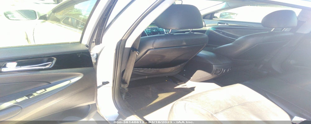 5NPEC4AC0BH153903 2011 HYUNDAI SONATA photo no. 8
