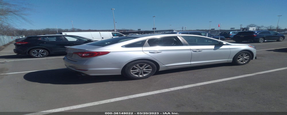 5NPE24AF5HH470680 2017 HYUNDAI SONATA photo no. 4