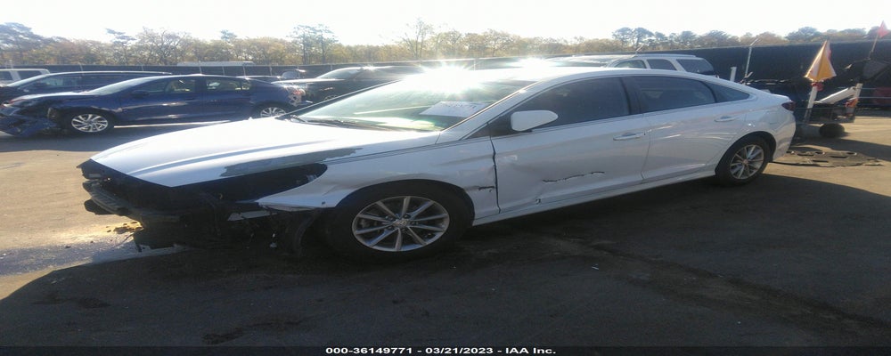 5NPE24AFXJH606596 2018 HYUNDAI SONATA photo no. 2