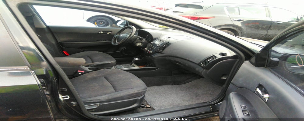 KMHDC8AE8AU063483 2010 HYUNDAI ELANTRA TOURING photo no. 5