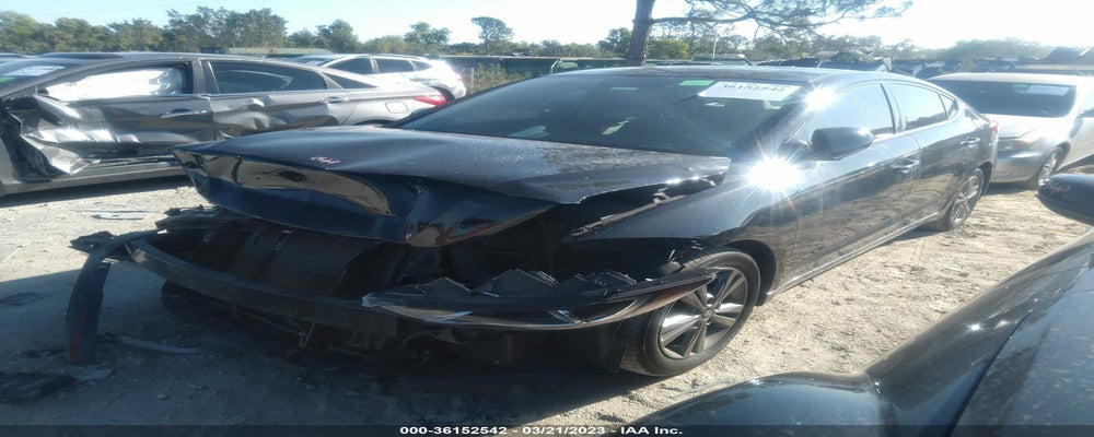 5NPD84LF3JH389416 2018 HYUNDAI ELANTRA photo no. 2