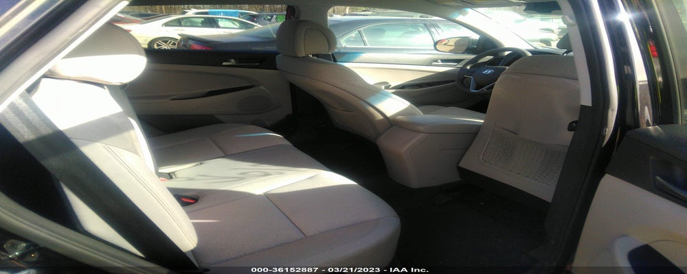 KM8J3CA42HU474594 2017 HYUNDAI TUCSON photo no. 8