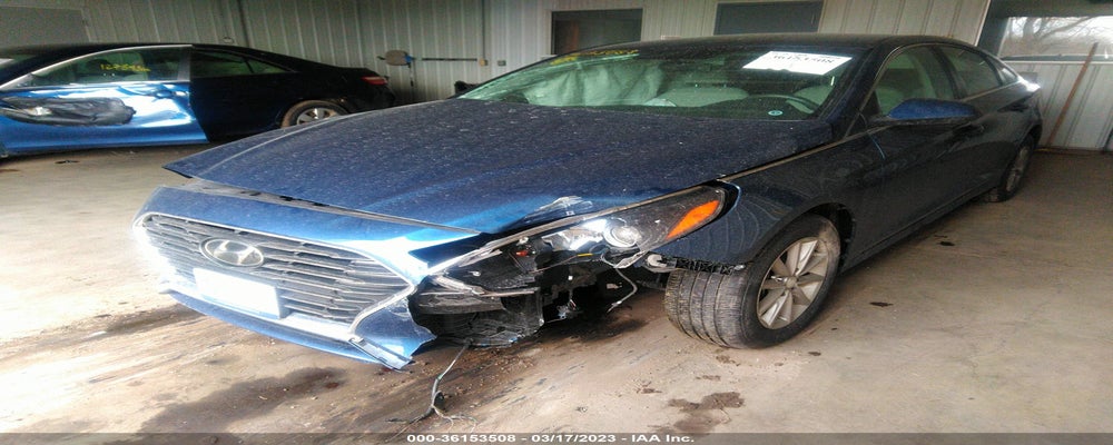 5NPE24AF0KH770411 2019 HYUNDAI SONATA photo no. 2