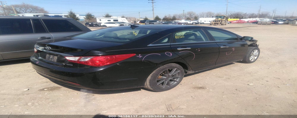 5NPEC4AC6BH094596 2011 HYUNDAI SONATA photo no. 4