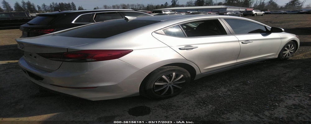 5NPD74LF5JH388027 2018 HYUNDAI ELANTRA photo no. 4