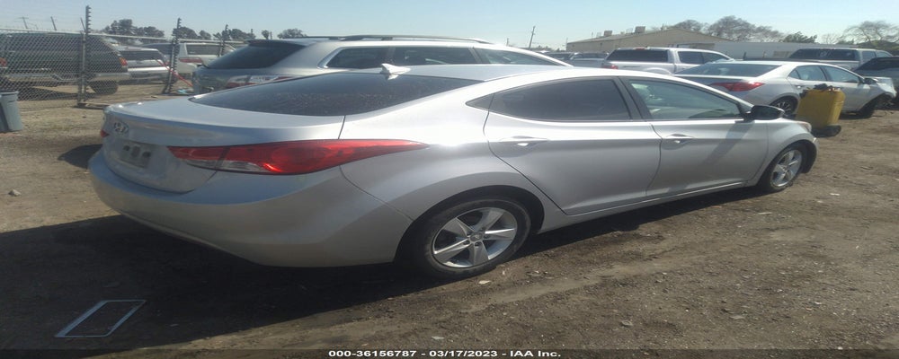 5NPDH4AE9DH364017 2013 HYUNDAI ELANTRA photo no. 4