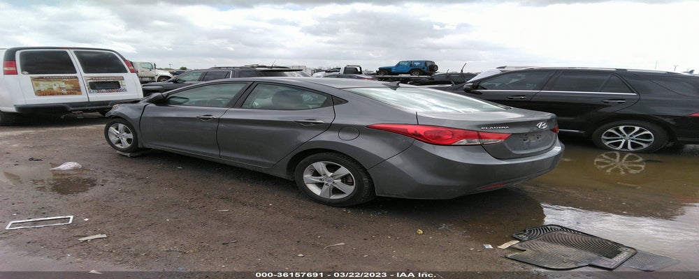 5NPDH4AE0DH255283 2013 HYUNDAI ELANTRA photo no. 3