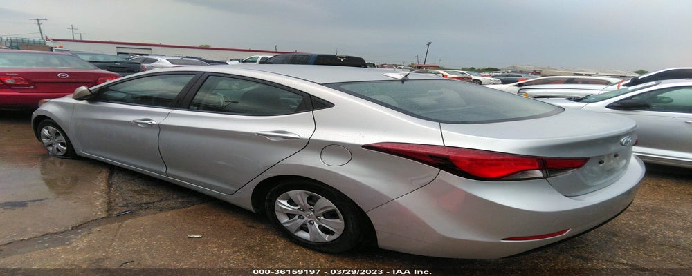 5NPDH4AE4GH696693 2016 HYUNDAI ELANTRA photo no. 3