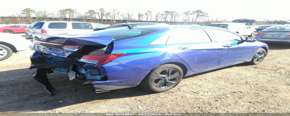 KMHLM4AG9NU225176 2022 HYUNDAI ELANTRA photo no. 4