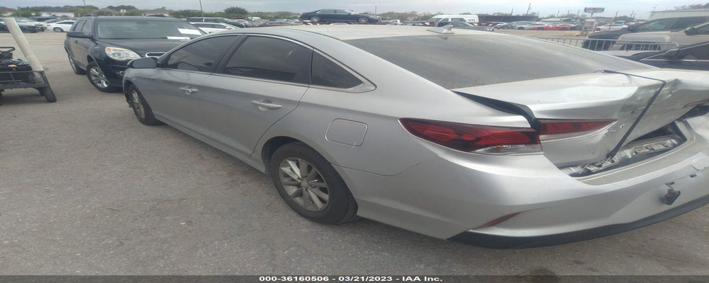 5NPE24AA9JH718746 2018 HYUNDAI SONATA photo no. 3