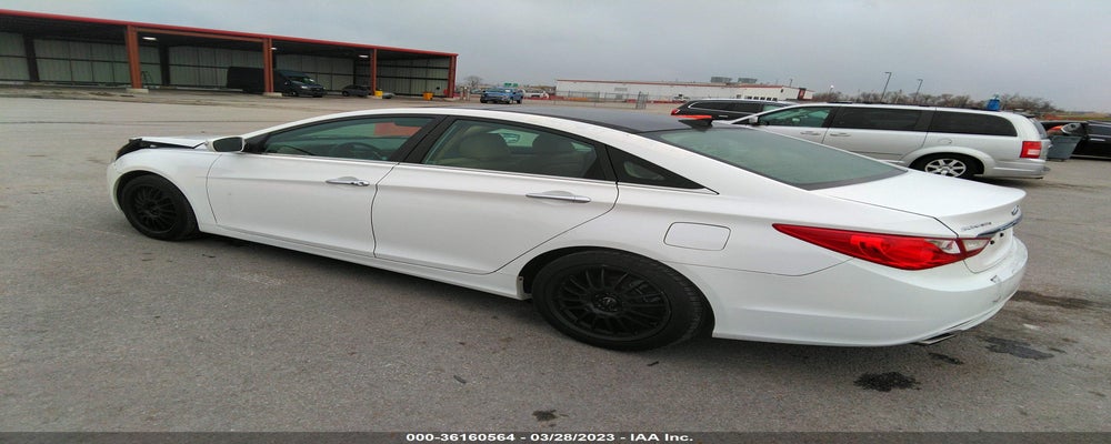 5NPEC4AB4DH798788 2013 HYUNDAI SONATA photo no. 3