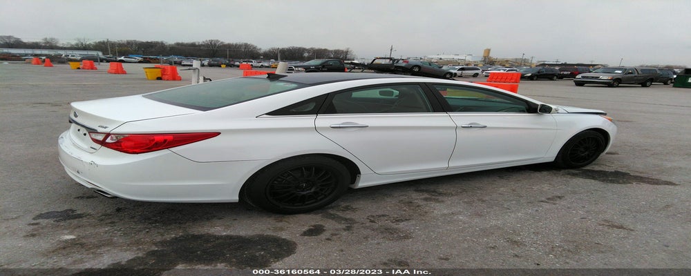 5NPEC4AB4DH798788 2013 HYUNDAI SONATA photo no. 4