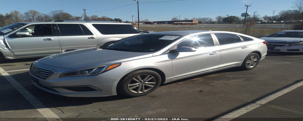 5NPE24AF5HH505959 2017 HYUNDAI SONATA photo no. 2