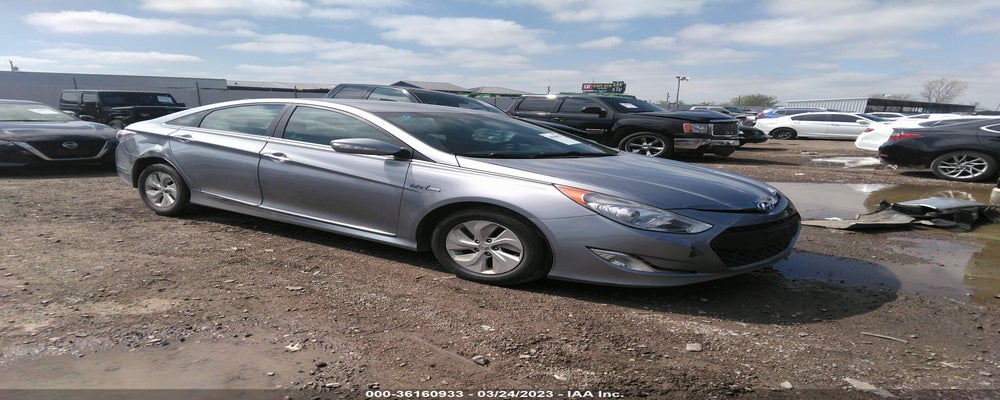 KMHEC4A47FA137182 2015 HYUNDAI SONATA HYBRID photo no. 2