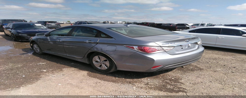 KMHEC4A47FA137182 2015 HYUNDAI SONATA HYBRID photo no. 3