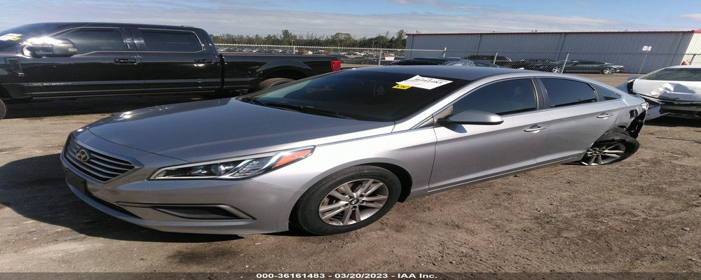 5NPE24AF0HH589298 2017 HYUNDAI SONATA photo no. 2