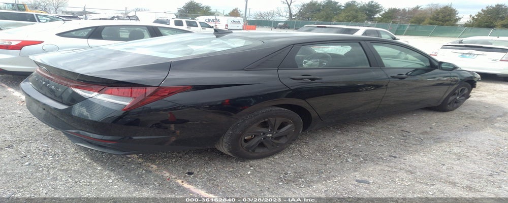 KMHLM4AG6PU377922 2023 HYUNDAI ELANTRA photo no. 4