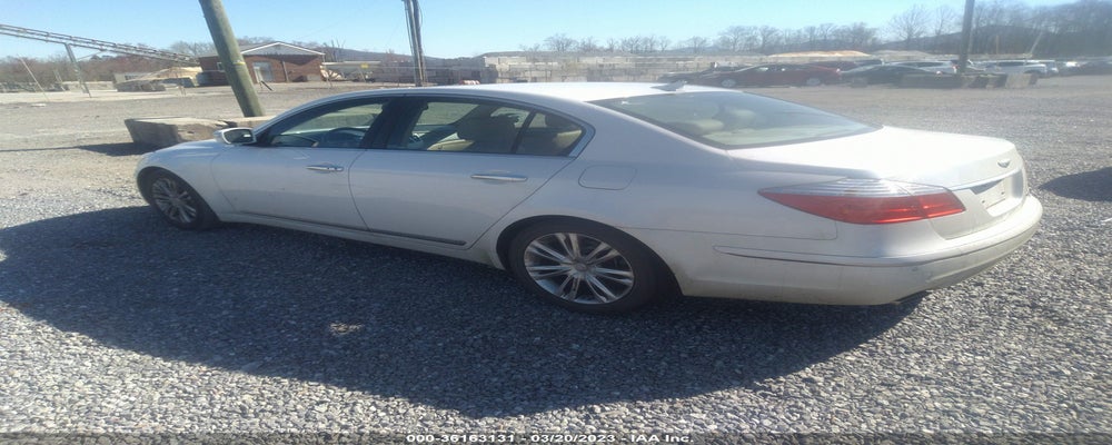 KMHGC4DF9BU114582 2011 HYUNDAI GENESIS photo no. 3