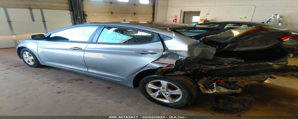 5NPDH4AE6FH594374 2015 HYUNDAI ELANTRA photo no. 3
