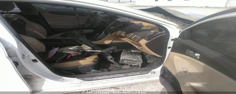 5NPEC4AB8BH307085 2011 HYUNDAI SONATA photo no. 5