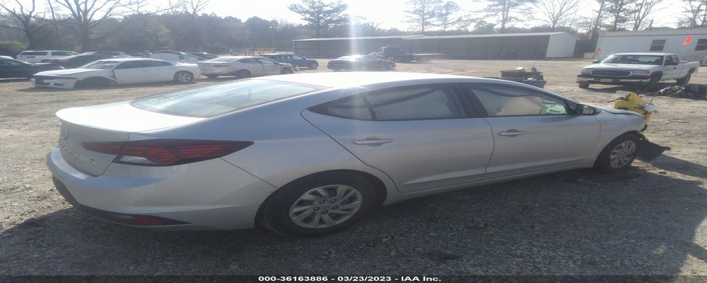 KMHD74LF0KU762806 2019 HYUNDAI ELANTRA photo no. 4