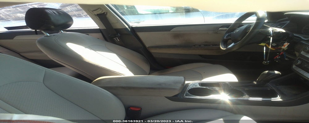 5NPE24AF9KH805768 2019 HYUNDAI SONATA photo no. 5
