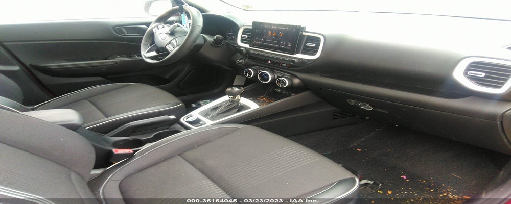 KMHRC8A31NU161488 2022 HYUNDAI VENUE photo no. 5