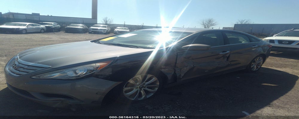 5NPEC4AC2CH422999 2012 HYUNDAI SONATA photo no. 2