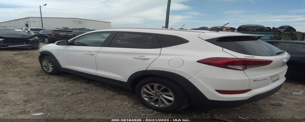 KM8J33A43GU074123 2016 HYUNDAI TUCSON photo no. 3