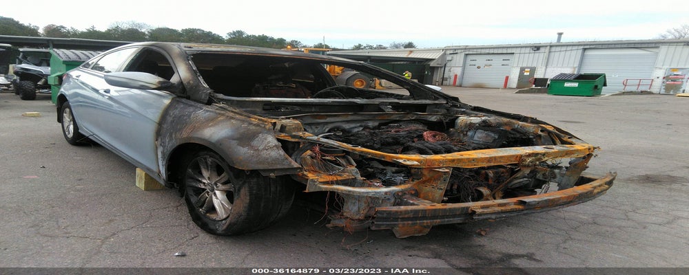 5NPEB4AC5BH122407 2011 HYUNDAI SONATA photo no. 1