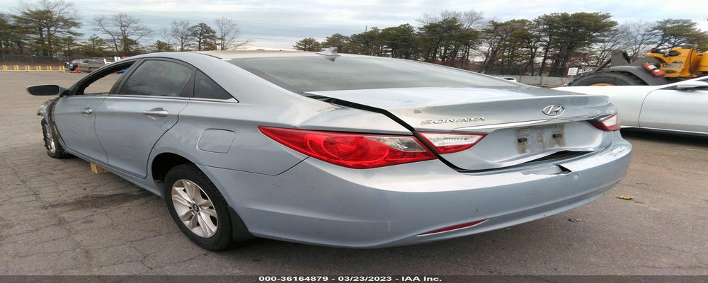 5NPEB4AC5BH122407 2011 HYUNDAI SONATA photo no. 3