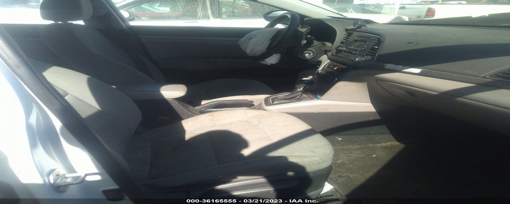 5NPD74LF8HH138226 2017 HYUNDAI ELANTRA photo no. 5