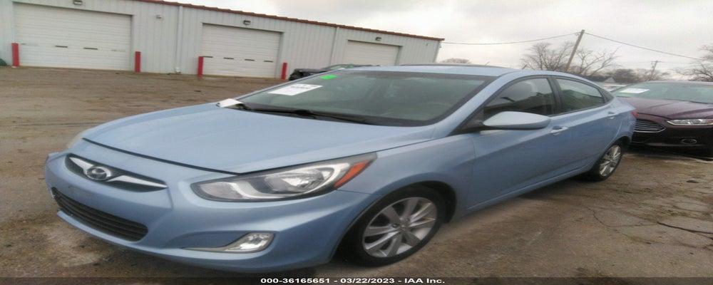 KMHCU4AE4DU576798 2013 HYUNDAI ACCENT photo no. 2