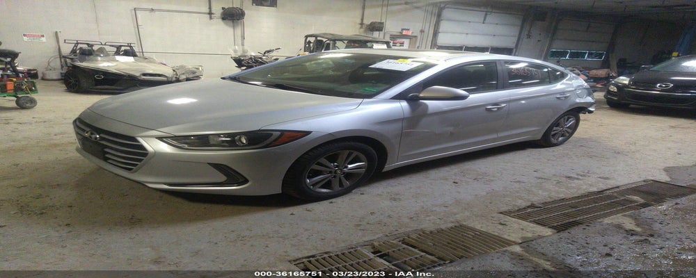 KMHD84LF1JU533532 2018 HYUNDAI ELANTRA photo no. 2
