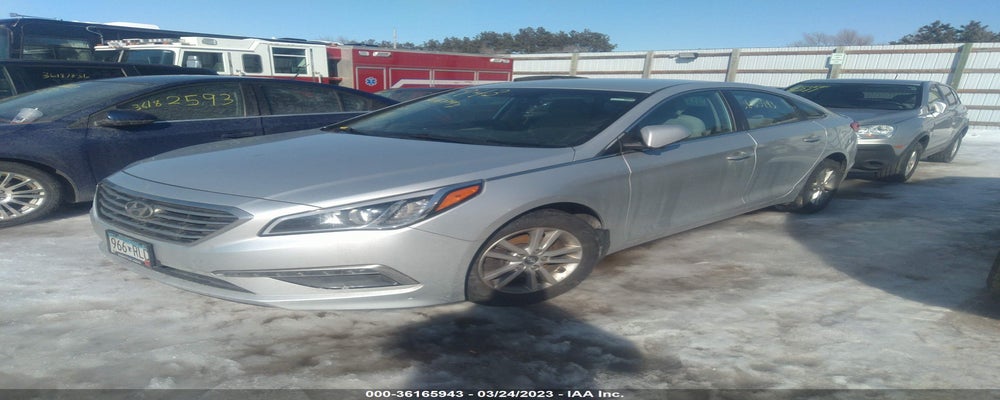 5NPE24AF1FH227039 2015 HYUNDAI SONATA photo no. 2