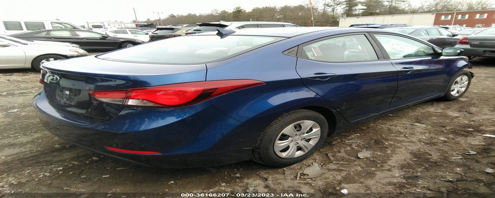 5NPDH4AE6GH750463 2016 HYUNDAI ELANTRA photo no. 4