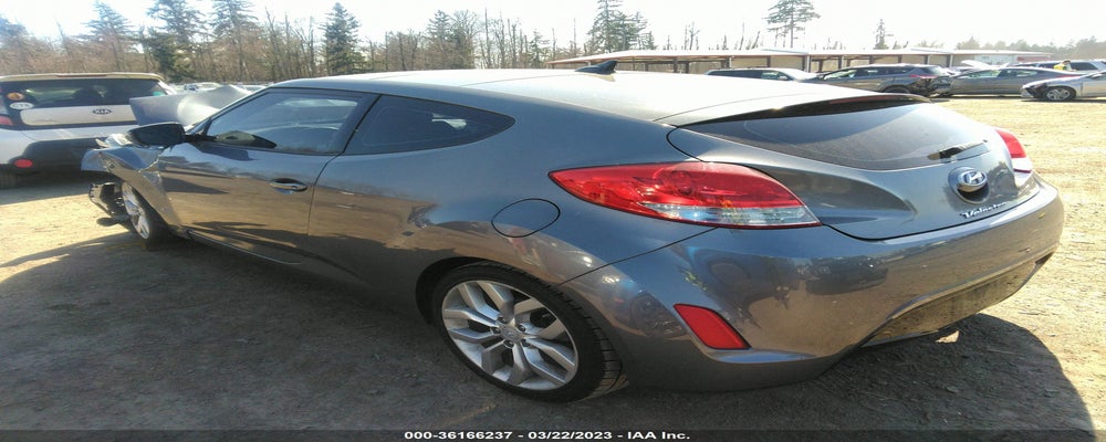 KMHTC6AD2CU024172 2012 HYUNDAI VELOSTER photo no. 3